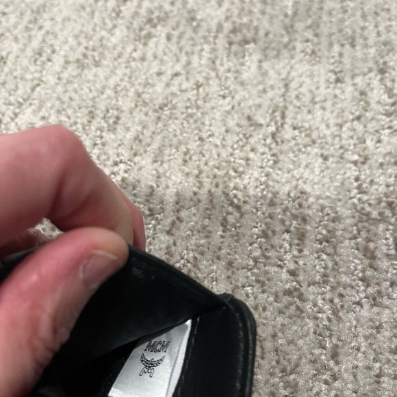 MCM Women’s black and white zipper logo small wallet. - Picture 9 of 9